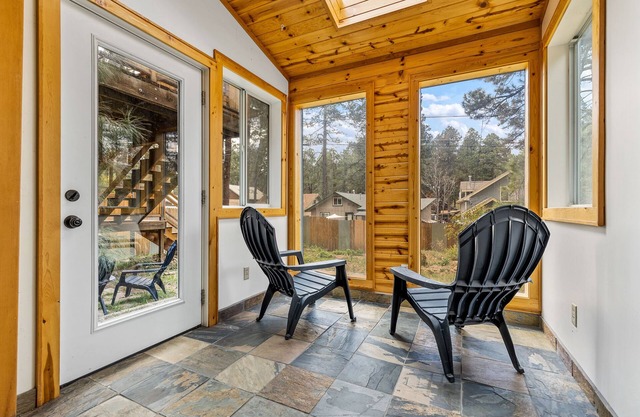 Adorable Home in the Pines with Cool Mountain Air