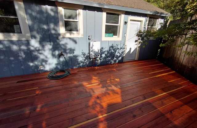 Charming river side cabin secluded & quite in the heart of Cazadero. WIFI.