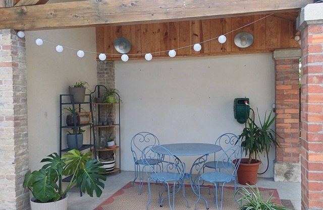 Charming room in montelimar