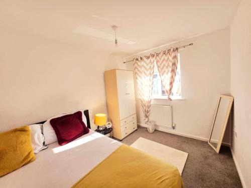 Charming Room, shared house