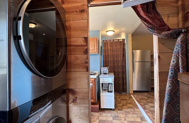 Charming Rural Apartment on the Westside of Hood River Oregon