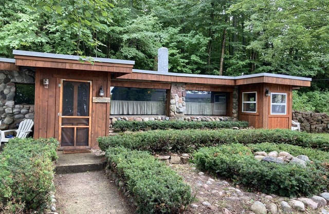 Encantadora cabaña rústica Lago Superior Lakeview Nuevo 2019 Mejoras de muebles