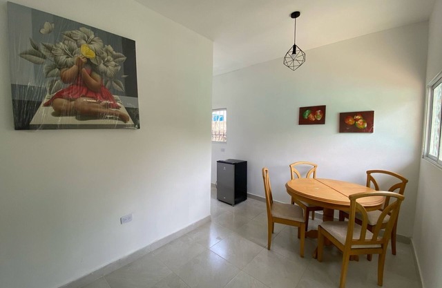Charming Santa Marta Villa—Walk to Beach, 5 Min to Airport, Ideal for Travellers