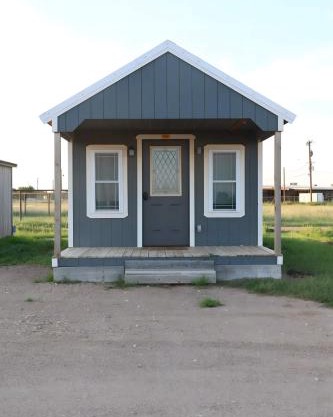 Charming small cabin
