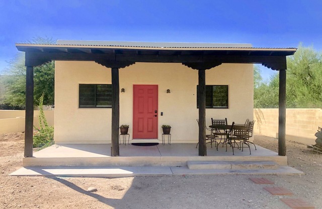 Charming Southwest Casita near Downtown