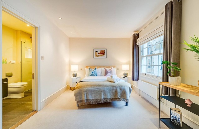 Charming Spacious 5 Bed Mews House - Kensington
