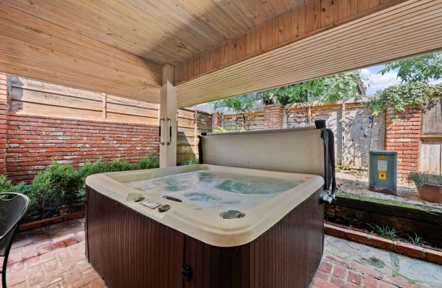 Charming Stay | Hot Tub, Patio & Antique Charm