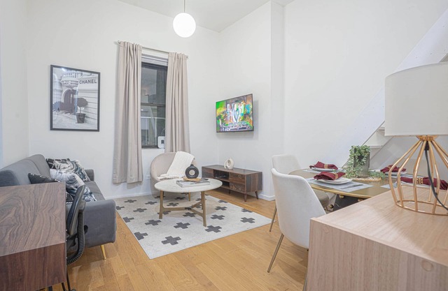 Charming Stay Near Williamsburg in Brooklyn