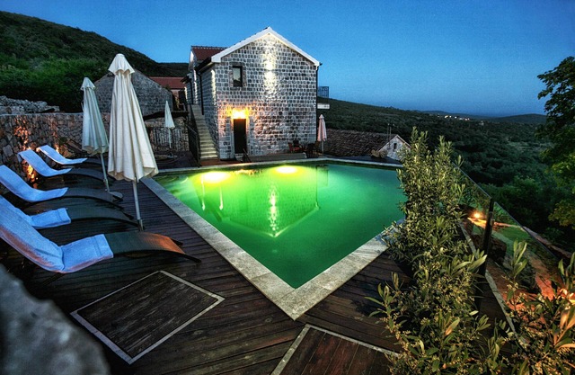 Encantadora Villa de Piedra con cinco junior suites