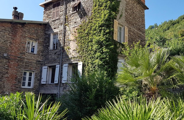 Encantador estudio con patio en el centro del pueblo de Molini di Triora