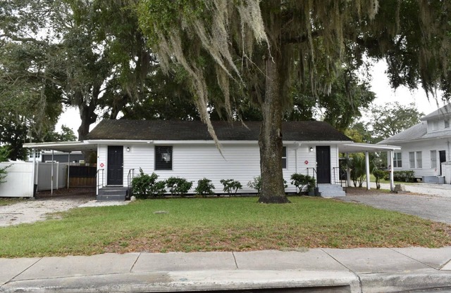 Charming Studio Apartment Near Downtown and Disney
