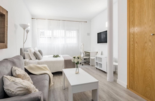 Charming Studio Avenida América - Tu refugio acogedor en Madrid