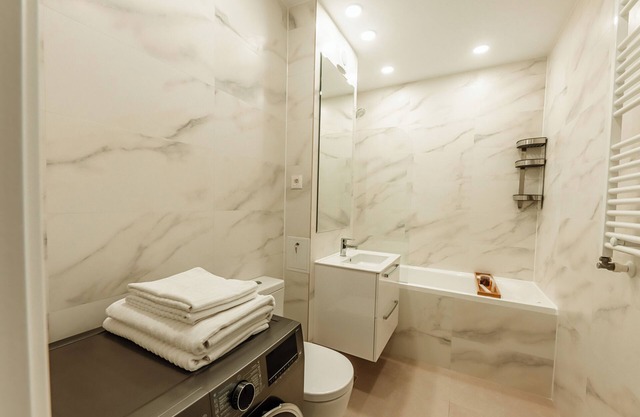 Charming studio in wonderful Bucharest with AC, WiFi