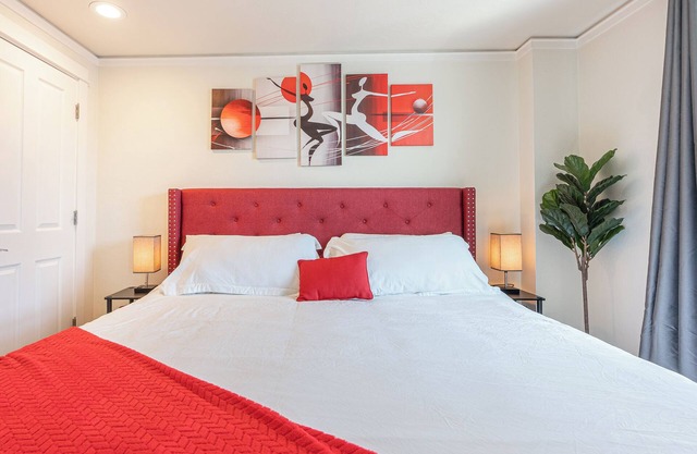 Lovely Studio! Near U of O! Wi-Fi!