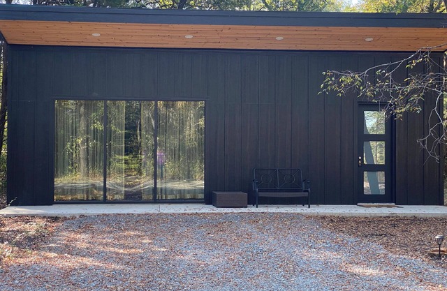 Charming Studio style 1-bedroom cabin in Bonham