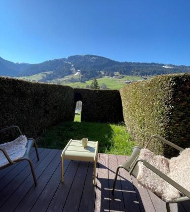 Charming studio with terrace and garden