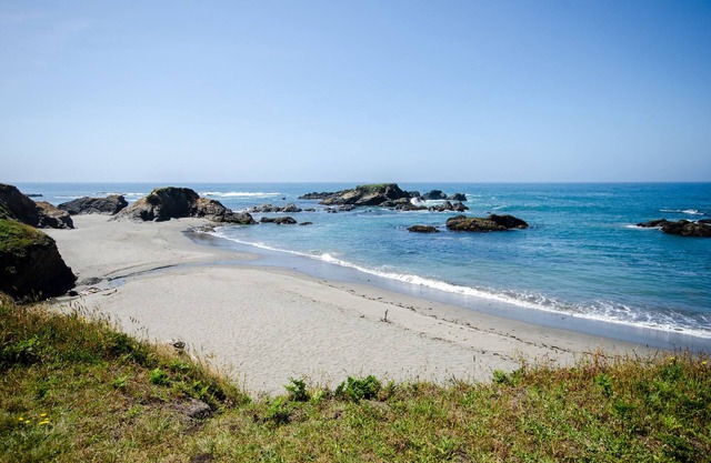 Encantador estudio con bañera de hidromasaje, a poca distancia de la playa de Caspar.
