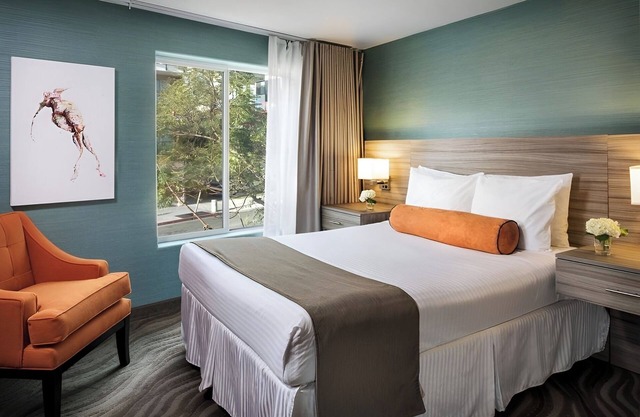 Charming Suite Perfect for Art Enthusiasts Visiting Little Italy | 3 Units