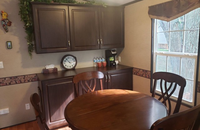 Charming Summer Cottage for rent in Sandbanks area, Prince Edward County