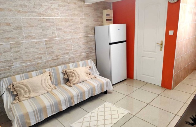 Charming T1 in the countryside with all comforts. Ideal for recharging your batteries.