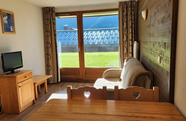 Charming T2 in the heart of Hauteluce village (with pool, shuttles)