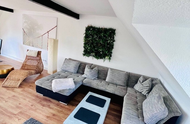 Charming top floor/maisonette apartment with balcony in the heart of Krefeld