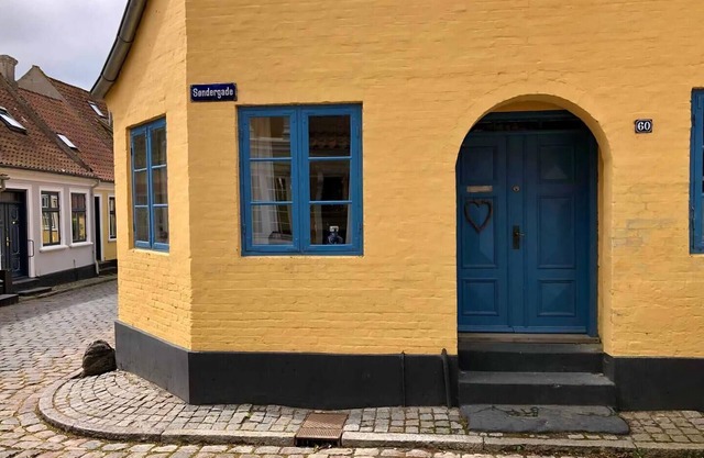 Charming townhome near beach and square