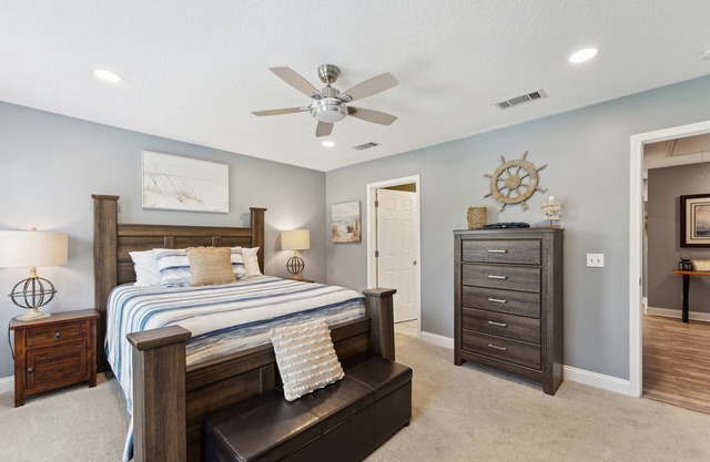 Newly Remodeled * Bright & Spacious Townhome * Dogs Welcome