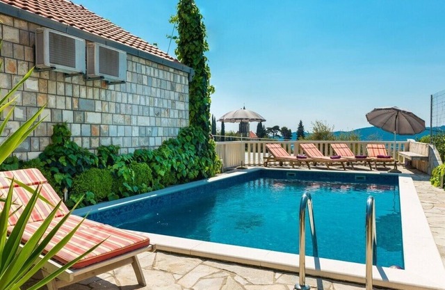 Encantadora Villa Trsteno | Villa Mia | 3 Dormitorios | Piscina Privada | Vistas al mar