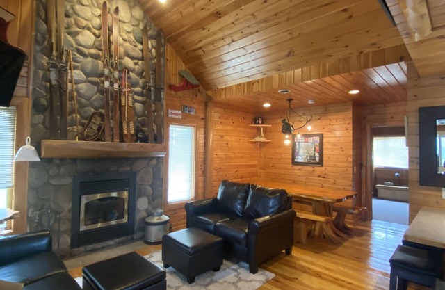 Charming Upnorth Cabin