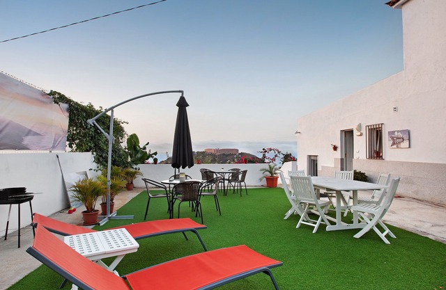 Encantadora casa de vacaciones "Finca Mirielle" cerca del mar y con vistas al mar, Wi-Fi y terraza