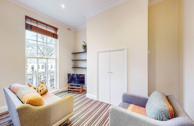 Charming Victorian 1-Bed Flat-3 mins to bus stop