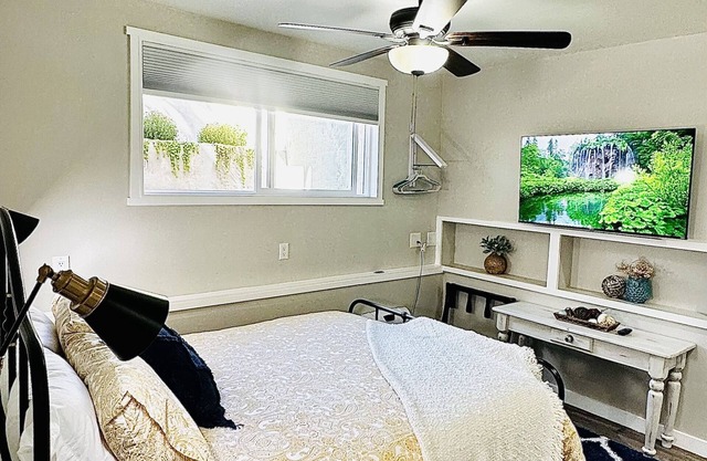 Charming Victorian Studio in Historial Downtown Logan