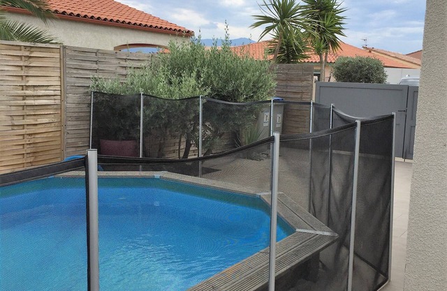 Encantadora villa a 5 minutos del mar con piscina / Encantadora villa con piscina