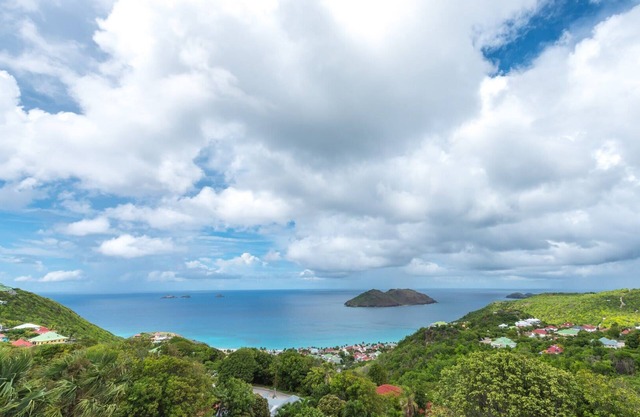 Charming Villa with Outstanding Panorama