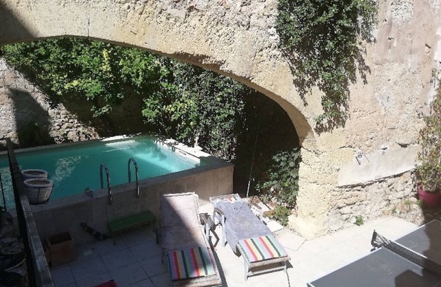 encantadora casa de pueblo con todas las comodidades y piscina