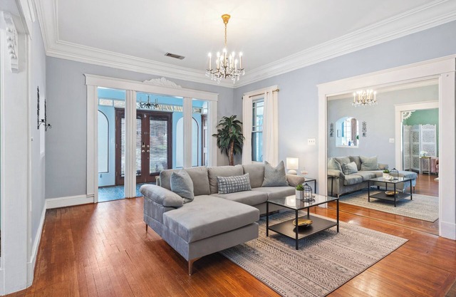 Charming Vintage Modern 1BR, 1BA Apartment in Midtown @Piedmont Park.