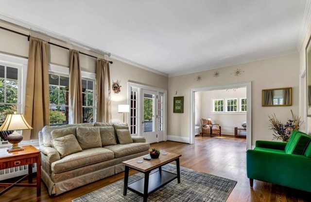 Charming, voluminous, manor in renowned Irving Park neighborhood! Close to downtown! Near premier shops and eateries!