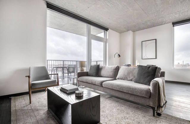 Charming West Loop 2BR w/ Gym & Rooftop, nr Union Park, by Blueground