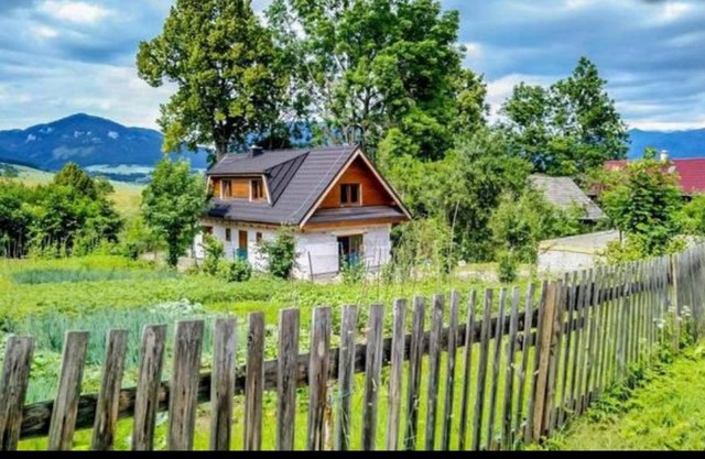 Chata pod lipou Bobrovník