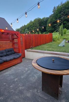 Chata Valca PATJA-v mesiacoch apríl až november pri prenajatí aj jedného apartmánu uzavrieme ostatné apartmány, aby ste si užili súkromie