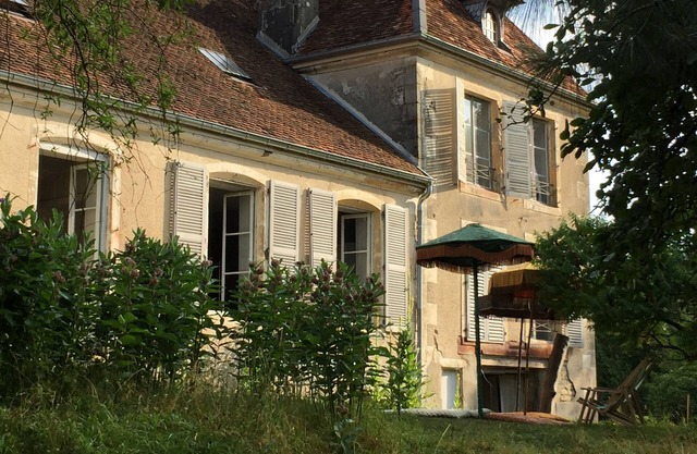 Chateau D'Aigremont Detached wing 5 bedrooms 4 bathrooms living room kitchen park...