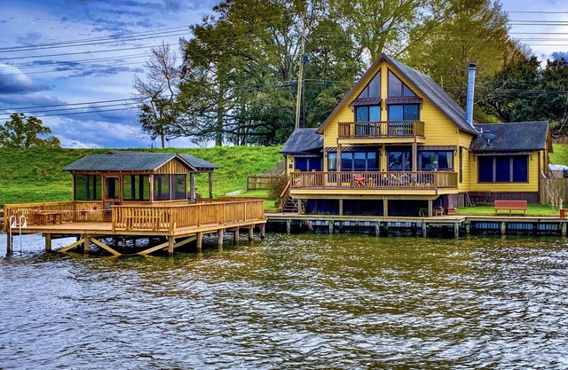 Château Jarreau en el río falso