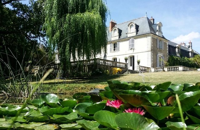 Río Loire Chateau con piscina climatizada, casa del árbol, tenis