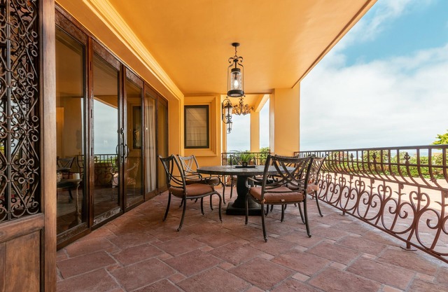 Chateau Michel BEACH front Mansion