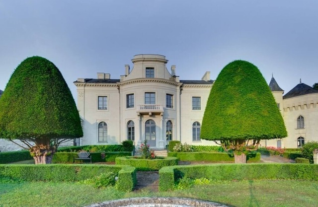chateau rental france, loire valley, wedding, special occasion