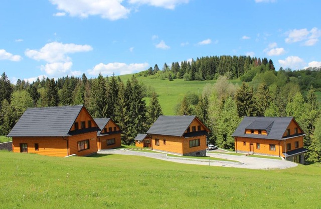 Chaty Hldočín, Uhliská, Ostražica, Zmrazov
