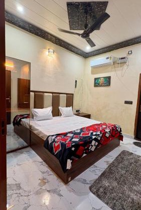 Chauhan Inn