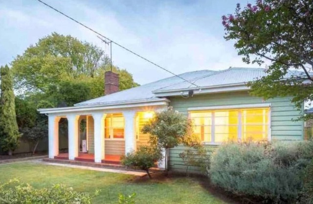Cheerful 3 bedroom home at Anzac Street