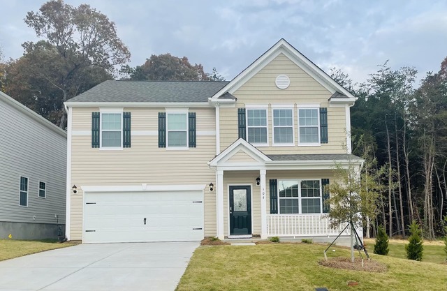Cheerful 4 bedroom 2.5 bath house